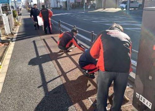 群馬ダイハツ 富岡店 地域清掃